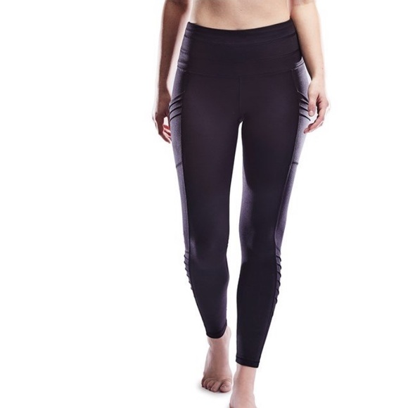The North Face Pants - The North Face PERFECT CORE HIGH-RISE MOTO TIGHTS